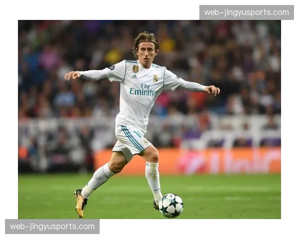 38岁的莫德里奇仍在加练任意球，皇马工作人员透露其每日加练50次