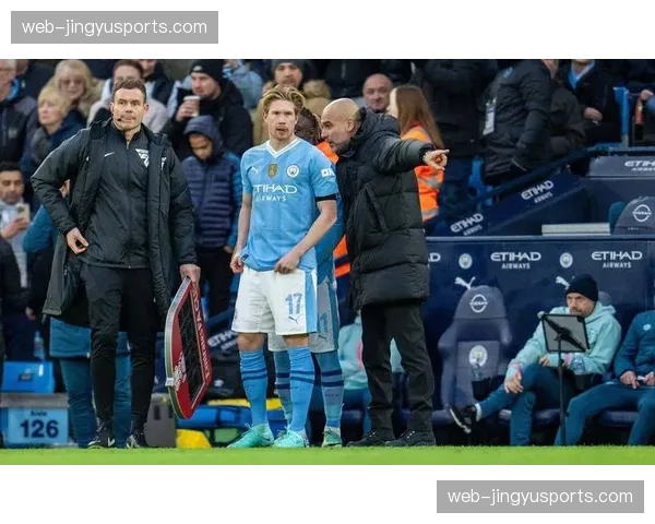 曼城中场德布劳内恢复完整训练，有望提升球队反击出球精度